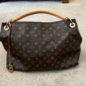 Authentic Louie Vuitton Artsey